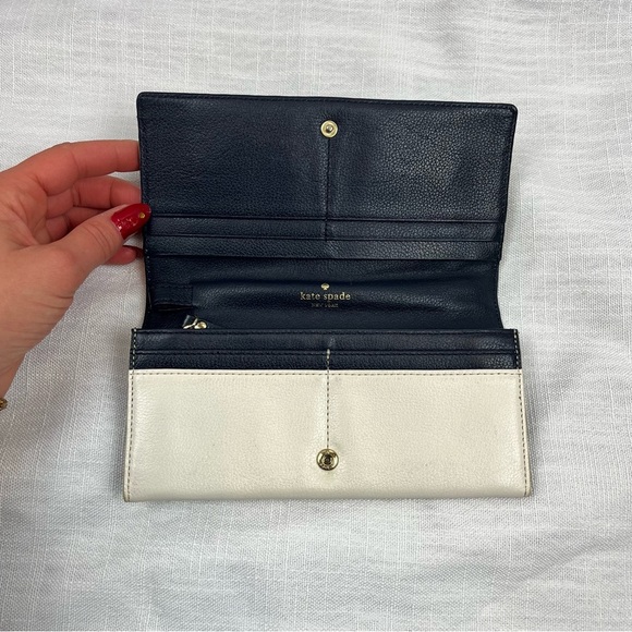 Kate Spade Leather Bow Wallet / Wrislet - Picture 4 of 14